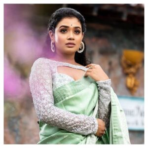 Understanding Silver Grades and Styling a Pista Colour Saree: A Perfect Blend of Knowledge and Elegance